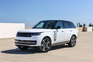 New 2025 Land Rover Range Rover SE image 1