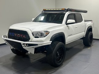 Used 2019 Toyota Tacoma 4x4 Double Cab image 1
