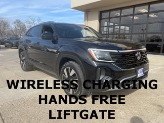 Used 2024 Volkswagen Atlas Cross Sport SE image 1