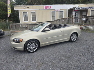 Used 2008 Volvo C70 T5 image 1