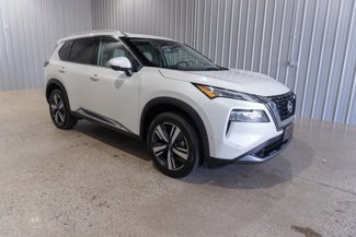 Used 2023 Nissan Rogue SL image 1