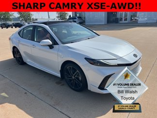 Used 2025 Toyota Camry XSE image 1