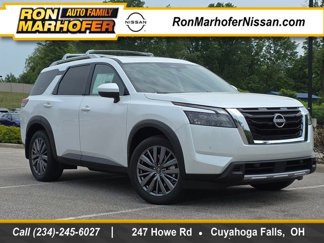 New 2025 Nissan Pathfinder SL w/ SL Premium Package image 1