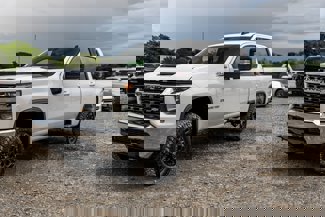 Used 2023 Chevrolet Silverado 2500 LT image 1