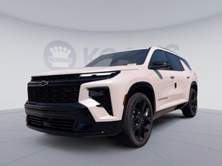 New 2025 Chevrolet Traverse RS image 1