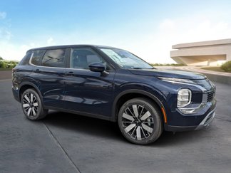New 2025 Mitsubishi Outlander SE image 1