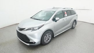 New 2025 Toyota Sienna XLE image 1