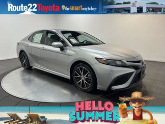 Certified 2024 Toyota Camry SE image 1