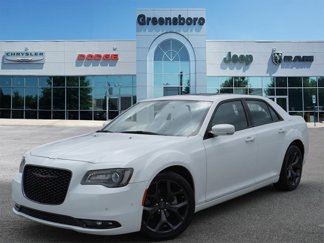 Used 2023 Chrysler 300 S image 1
