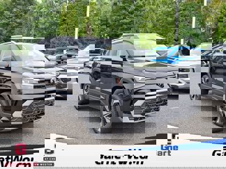 New 2025 Volkswagen Taos SE image 1