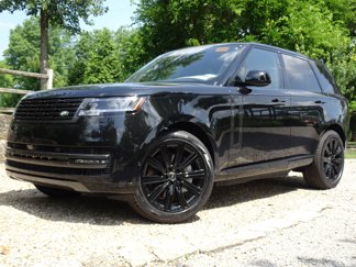 New 2025 Land Rover Range Rover SE image 1