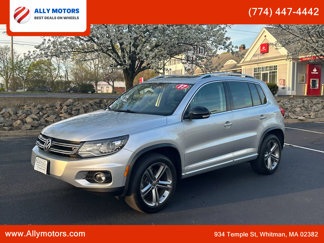 Used 2017 Volkswagen Tiguan Sport image 1