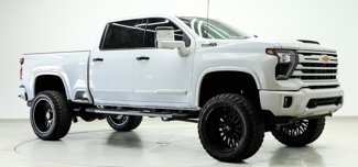 Used 2024 Chevrolet Silverado 3500 High Country image 1