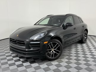 Certified 2025 Porsche Macan image 1