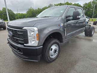 New 2025 Ford F350 XL image 1