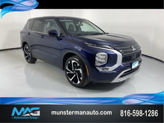 Used 2022 Mitsubishi Outlander SE image 1