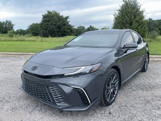 Used 2025 Toyota Camry XSE image 1