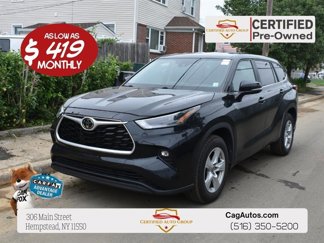 Used 2023 Toyota Highlander LE image 1