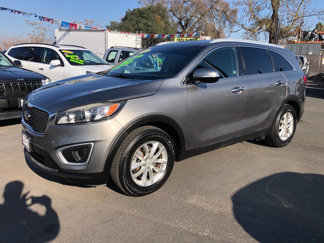 Used 2017 Kia Sorento LX image 1