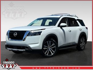 New 2025 Nissan Pathfinder Platinum image 1