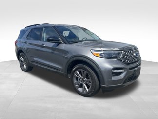 Used 2022 Ford Explorer XLT w/ Equipment Group 202A image 1