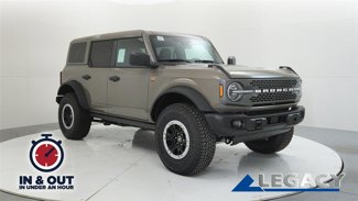 New 2025 Ford Bronco Badlands w/ Sasquatch Package image 1