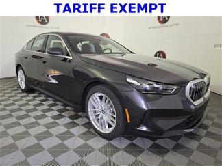 New 2025 BMW 530i xDrive w/ Premium Package image 1