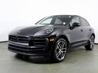 New 2025 Porsche Macan image 1