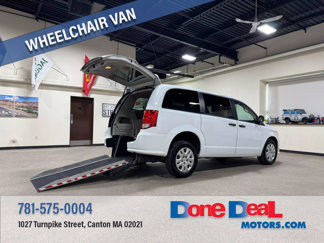 Used 2019 Dodge Grand Caravan SE image 1