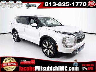 New 2025 Mitsubishi Outlander SE image 1