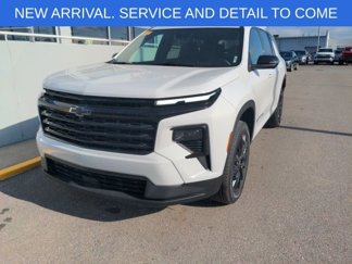 Used 2024 Chevrolet Traverse LS w/ Midnight/Sport Edition image 1