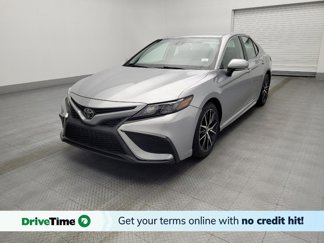 Used 2022 Toyota Camry SE image 1