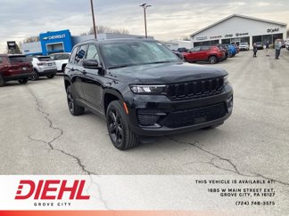 New 2025 Jeep Grand Cherokee Altitude image 1