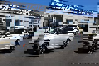 Used 2022 Jeep Grand Cherokee L Overland w/ Advanced Protech Group III image 1
