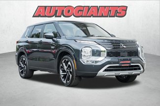 New 2025 Mitsubishi Outlander SE image 1