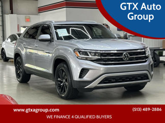 Used 2022 Volkswagen Atlas Cross Sport SE image 1