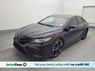 Used 2020 Toyota Camry SE image 1