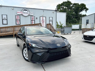 Used 2025 Toyota Camry LE image 1