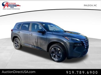Used 2024 Nissan Rogue SV image 1