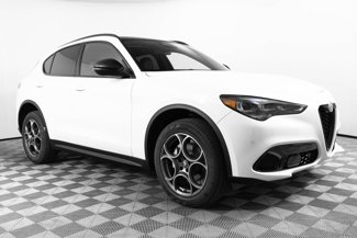 New 2025 Alfa Romeo Stelvio Sprint image 1