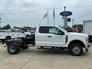 New 2025 Ford F350 XL image 1