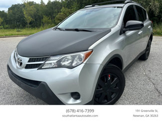 Used 2013 Toyota RAV4 LE image 1