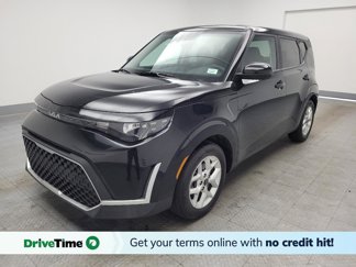 Used 2023 Kia Soul S image 1