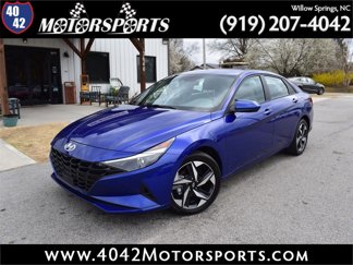 Used 2023 Hyundai Elantra SEL w/ Convenience Package image 1