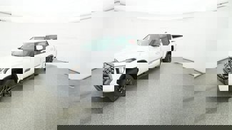 New 2025 Toyota Tundra Platinum image 1