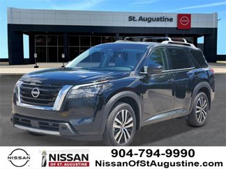 New 2025 Nissan Pathfinder Platinum image 1