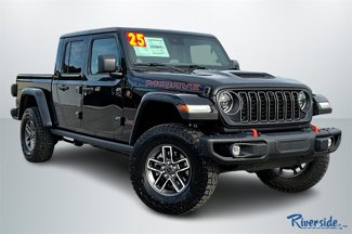 New 2025 Jeep Gladiator Mojave image 1