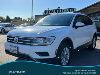 Used 2020 Volkswagen Tiguan S image 1