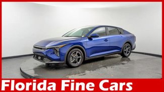 Used 2025 Kia K4 LXS image 1