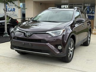 Used 2018 Toyota RAV4 XLE image 1